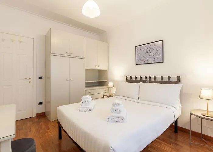 Appartement Hostly-wood And Colors Midtown-just 7min To Colosseum *