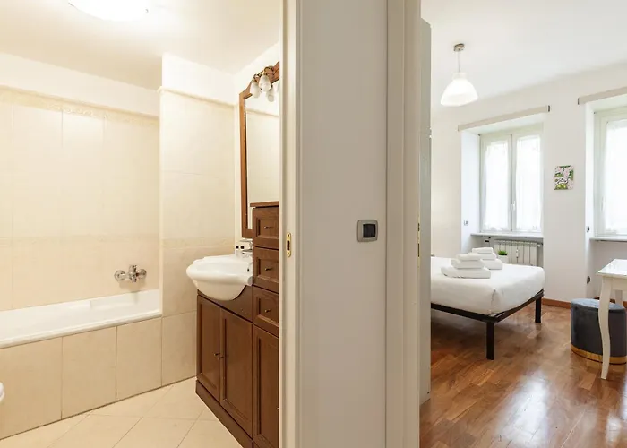 Appartement Hostly-wood And Colors Midtown-just 7min To Colosseum