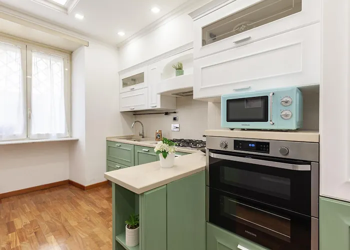 Hostly-wood And Colors Midtown-just 7min To Colosseum Appartement *