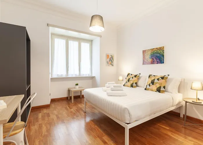 Hostly-wood And Colors Midtown-just 7min To Colosseum Appartement Rome
