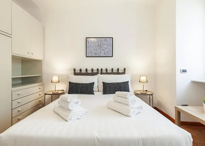 Appartement Hostly-wood And Colors Midtown-just 7min To Colosseum