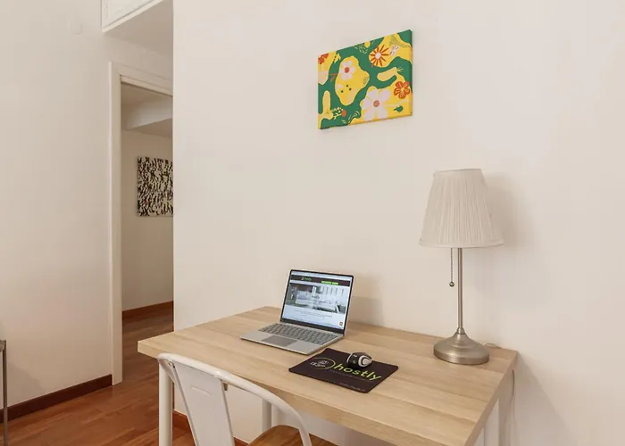 Hostly-wood And Colors Midtown-just 7min To Colosseum Appartement Rome
